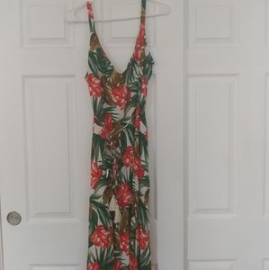 Tropical print maxi dress with waist tie